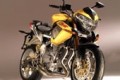 Benelli TNT 1130 street racer détonne