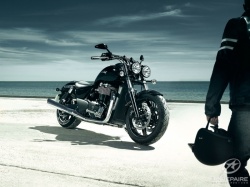 Triumph Thunderbird Storm