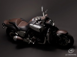 La Yamaha VMAX 1700 en cuir par Hermès
