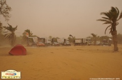 Le bivouac du Rallye sous le sable