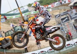 Ken Roczen prend le dessus en MX2 - Crédit photo : P.Haudiquert / Mediacross 