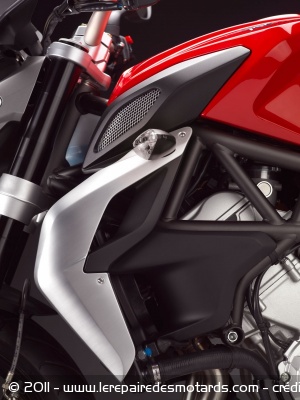 Nouveauté 2012: MV Agusta Brutale 675