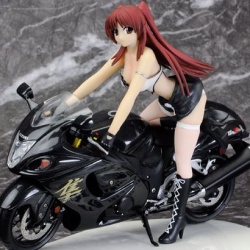 Figurine Tamaki Kousaka sur Hayabusa GSX-R 1300
