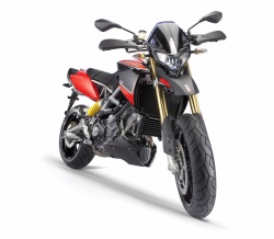 L'Aprilia Dorsoduro 1200 2012 arrive en concessions