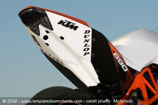 KTM RC4 690R par Mototech