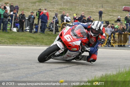 Tourist Trophy : Triplé de Dunlop avec le Superstock