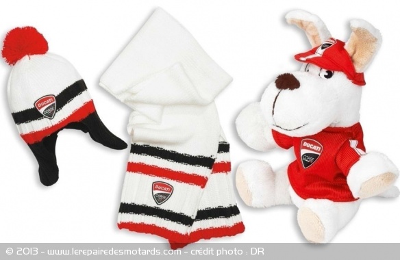 Bonnet, écharpe et peluche Ducati