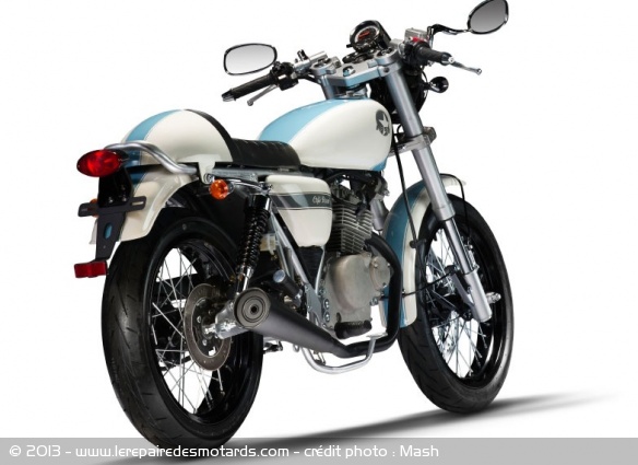 Vue arrière Mash 125 Café Racer