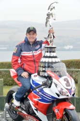 John McGuinness au Salon Moto Légende