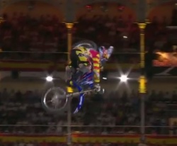RedBull X-Fighters Mardid : Pagès vainqueur