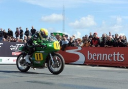 TT Classic : victoire de Lougher en 500 cc 
