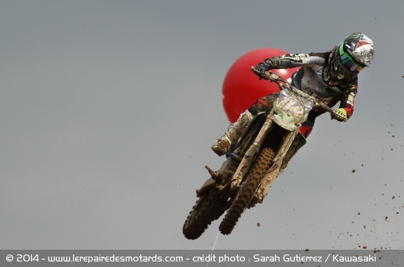 Livia Lancelot devient la 1ère femme à marquer un point en MX2 - crédit photo : Sarah Gutierrez / Kawasaki