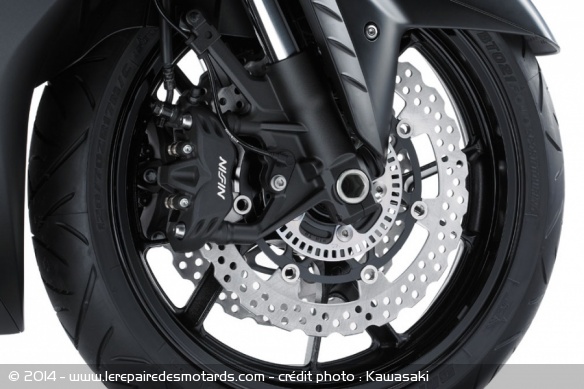 Routière Kawasaki GTR 1400