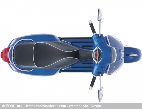 Scooter Vespa GTS Super 125 et 300