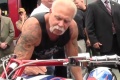 Un Custom Bike honneur pompiers