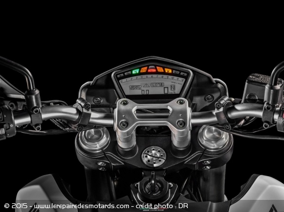 Ducati Hypermotard 939 compteur Ducati Hypermotard 939 compteur