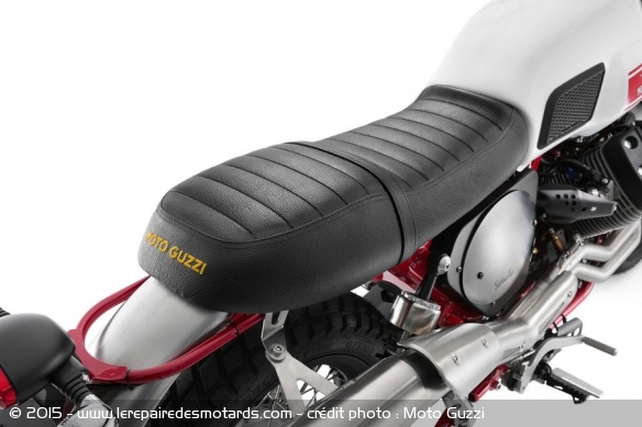 La Stornello est dotée d'une selle longue rembourrée La Stornello est dotée d'une selle longue rembourrée
