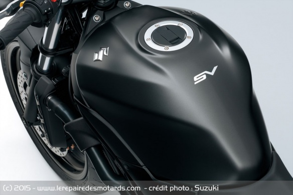 Roadster Suzuki SV 650 Noir Metallic Mat Roadster Suzuki SV 650 Noir Metallic Mat