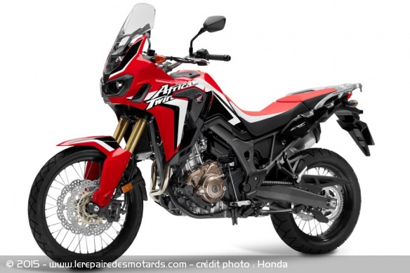 La nouvelle Africa Twin arbore des jantes rayonnées de 21 et 18 pouces