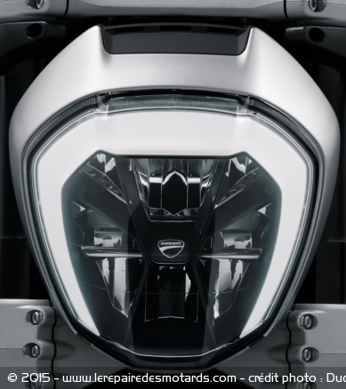Ducati XDiavel phare a led