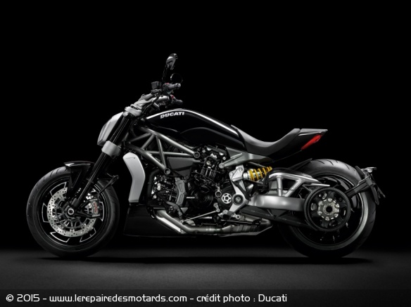 Ducati XDiavel S cote gauche