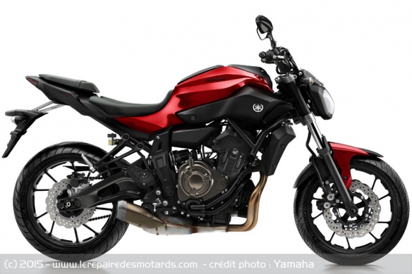 Yamaha MT-07 Lava Red
