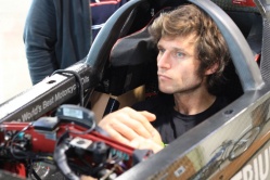 Record de vitesse : Triumph choisi Guy Martin