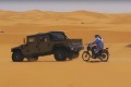 Vidéo duel Hummer / Mobylette Sahara