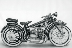 La BMW R32, toute première moto construite en 1923 par la marque