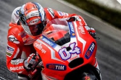 MotoGP : Dovizioso en pole en Malaisie