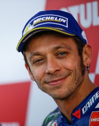 MotoGP : une fan menace Rossi de poursuite - crédit photo : MotoGP