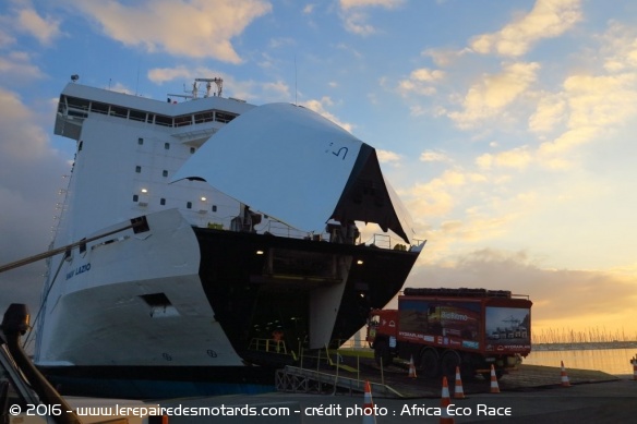Embarquement immédiat vers l'Afrique !