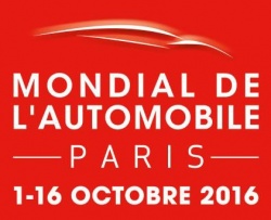 Des motos au Mondial de l'Auto