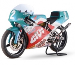 Des motos de grand-prix aux enchères