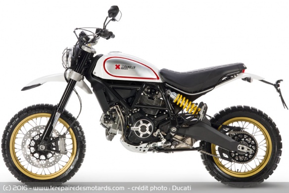 Ducati Scrambler Desert Sledge Ducati Scrambler Desert Sled blanc, profil gauche