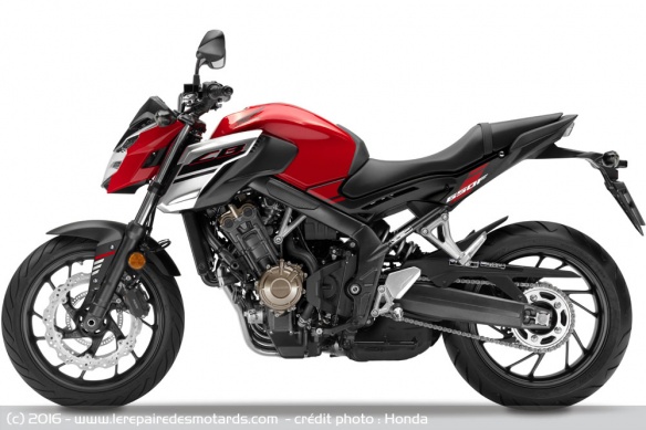 Honda CB 650 F de profil Honda CB 650 F de profil