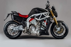 La moto tchèque se dote de silencieux pour le moins originaux