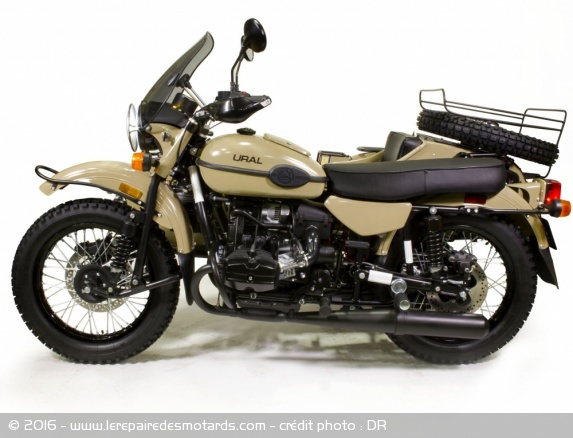 Nouveau side Ural Sahara de profil