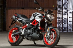 Roadster Aprilia Shiver 900