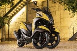 Scooter 3-roues Yamaha Tricity