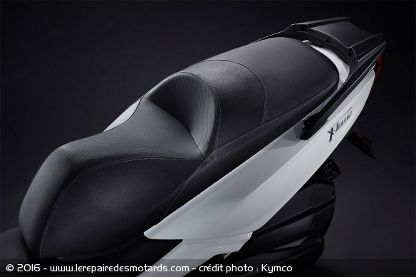 La selle biplace du Kymco X.Town 125