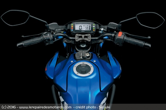 Guidon relevé et compteur LCD pour la GSX-S