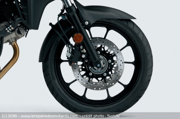 Roue à bâtons de la Suzuki V-Strom 650