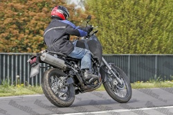 Yamaha MT-07 Tracer : vue de 3/4 arrière