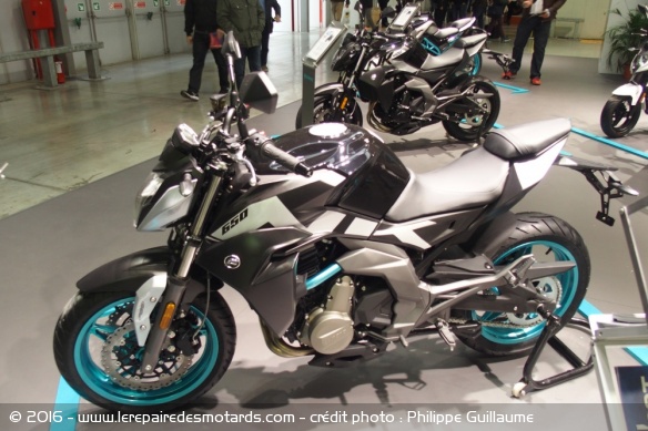 Milan : la CF Moto CK 650