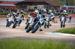200 pilotes pour le Supermotard de Mirecourt - crédit photo : FFM