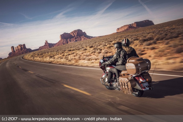 Le touring de luxe s'offre un look plus traditionnel