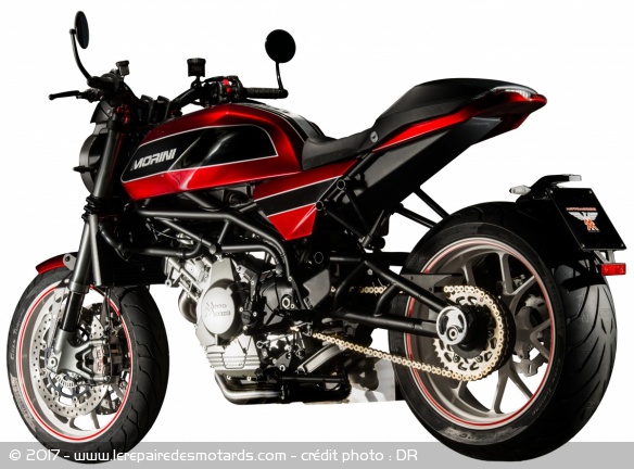 Moto Morini 1200 Milan, vue de l'arrière