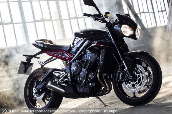 Triumph Street Triple R 800