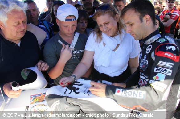 Johann Zarco en dedicace à la Sunday Ride Classic 2016